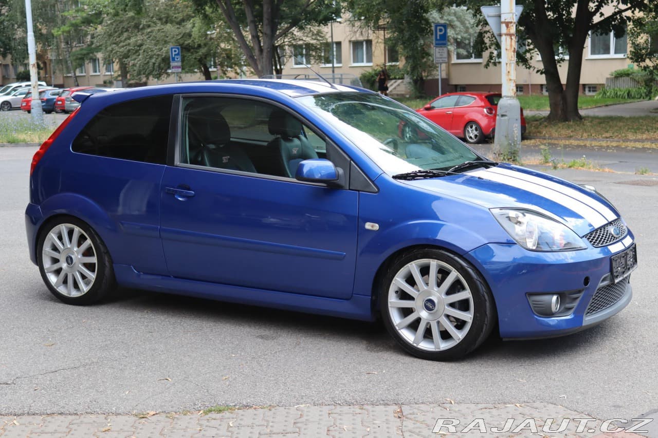 2006 Ford FIESTA - 8