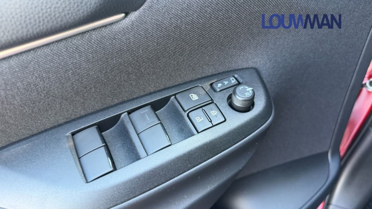 Toyota YARIS - 10