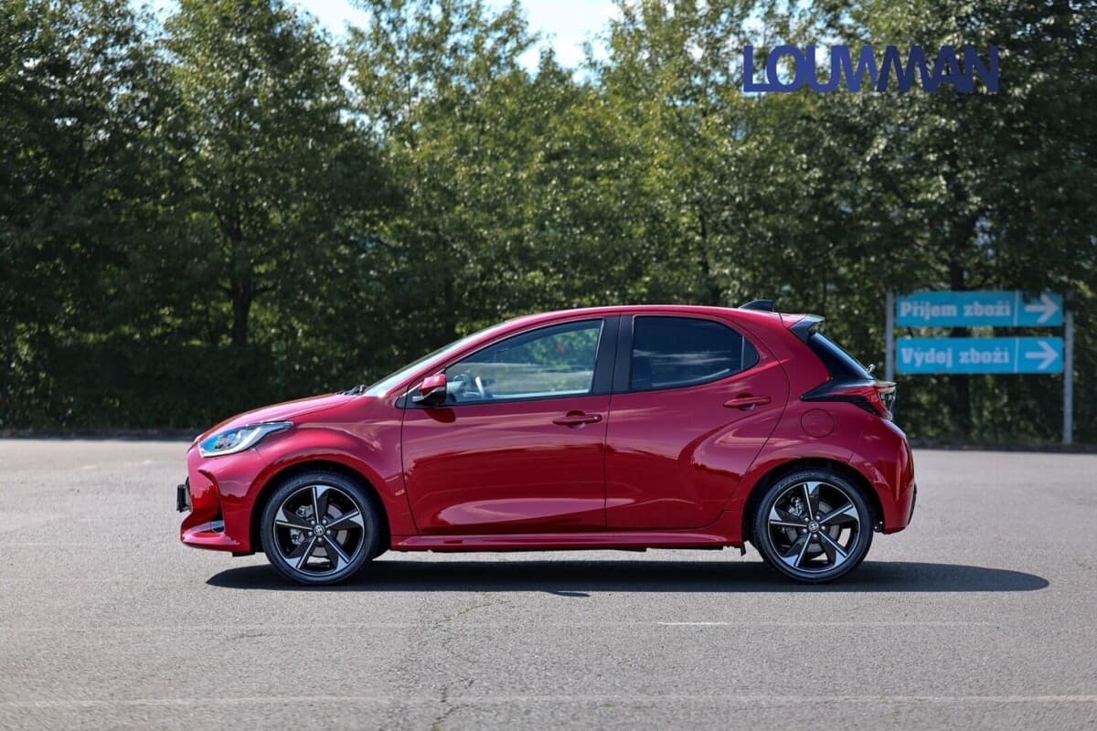 Toyota YARIS - 3