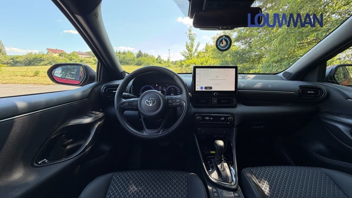 Toyota YARIS - 5