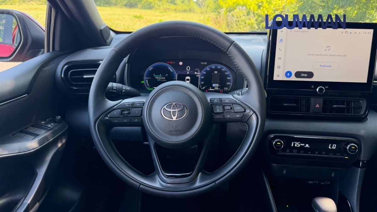 Toyota YARIS - 6