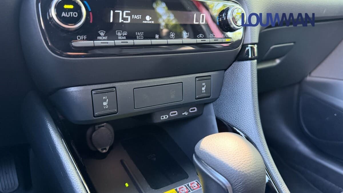 Toyota YARIS - 8