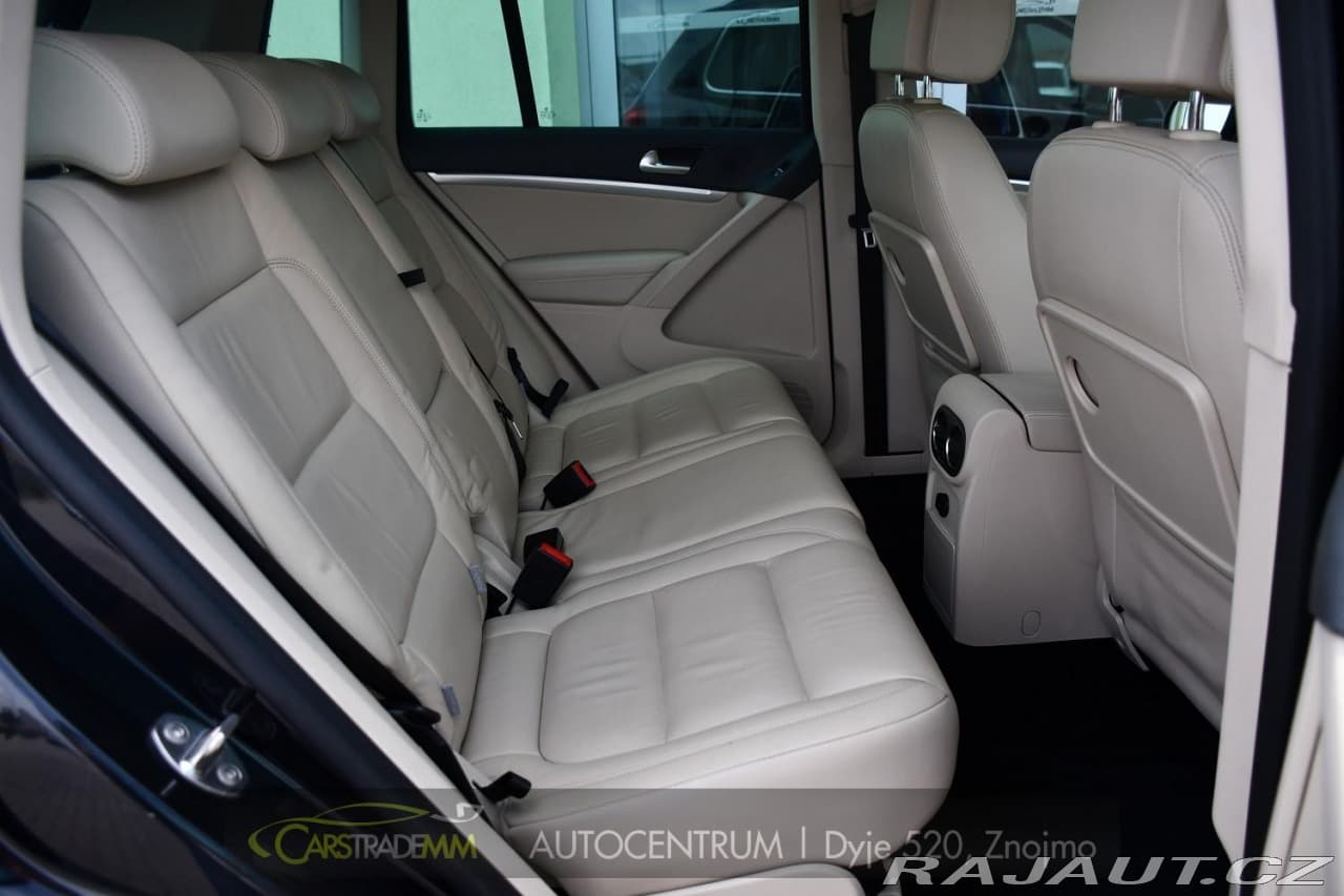 2012 Volkswagen TIGUAN - 17