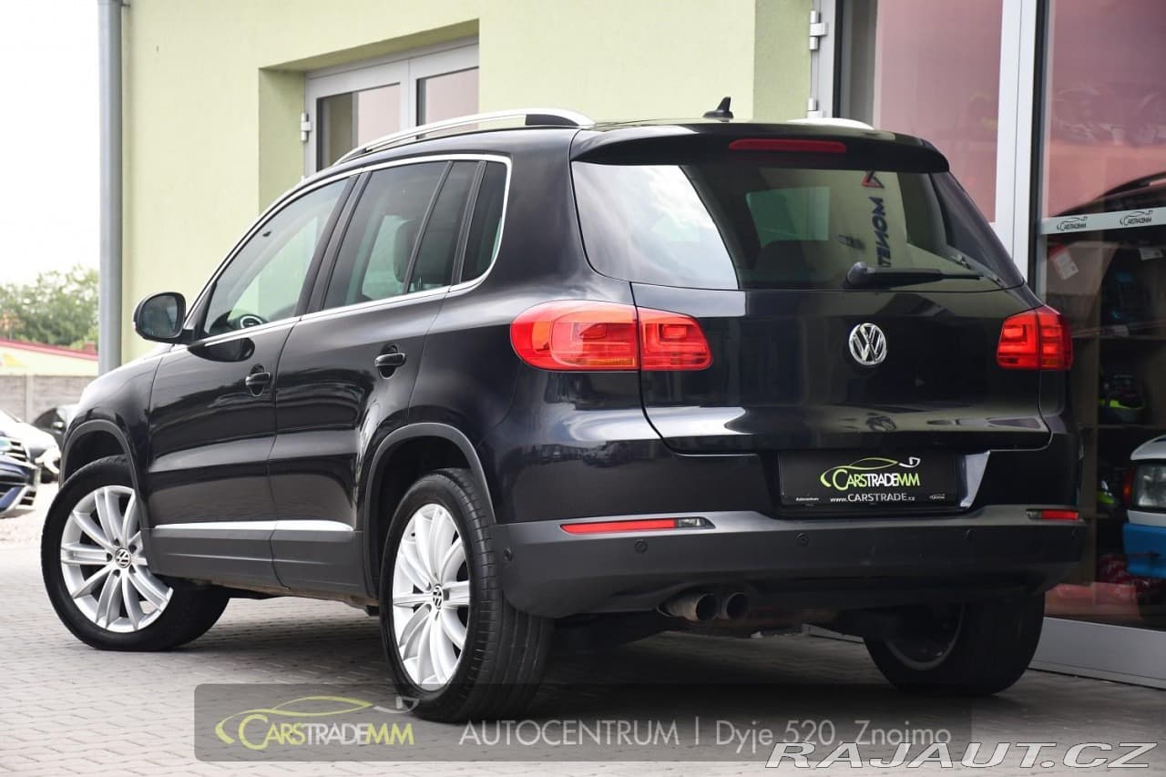 2012 Volkswagen TIGUAN - 4