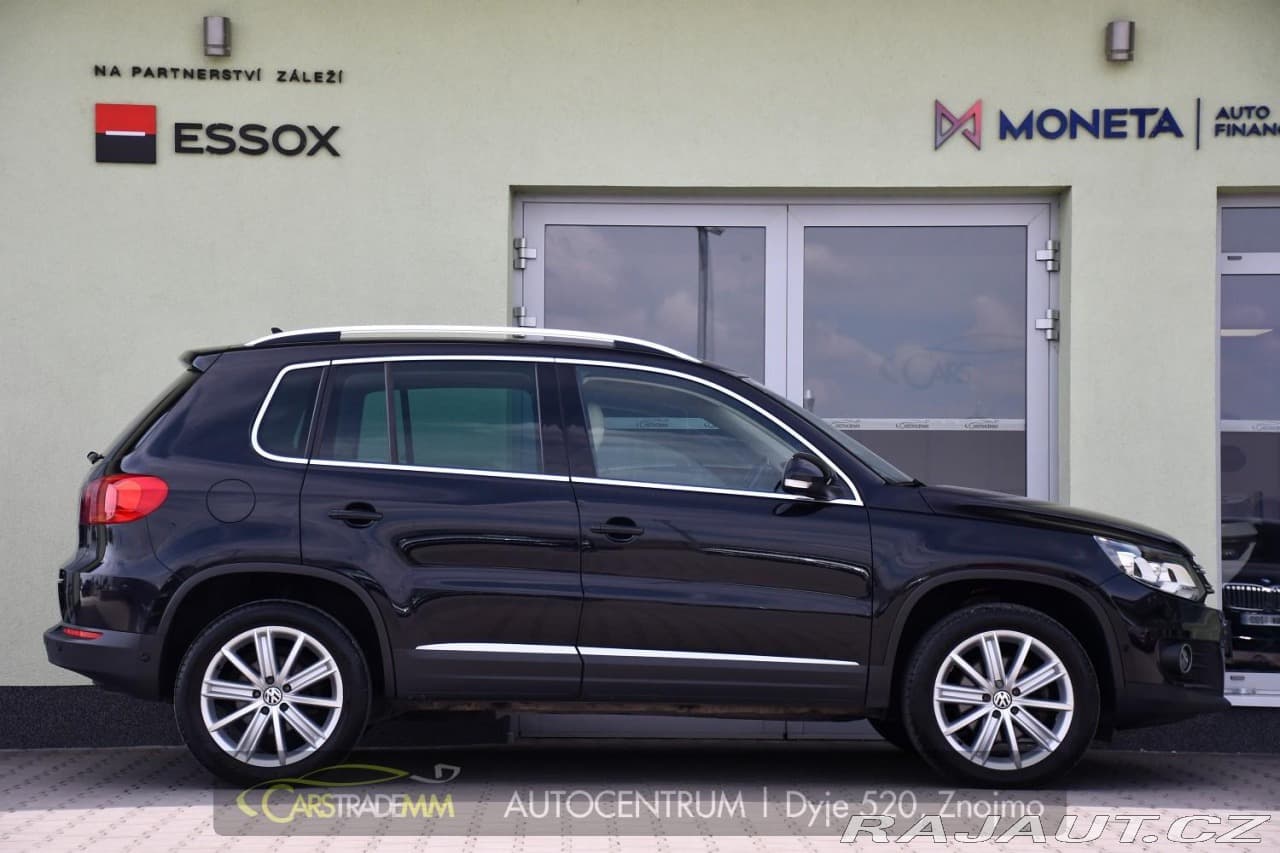 2012 Volkswagen TIGUAN - 7