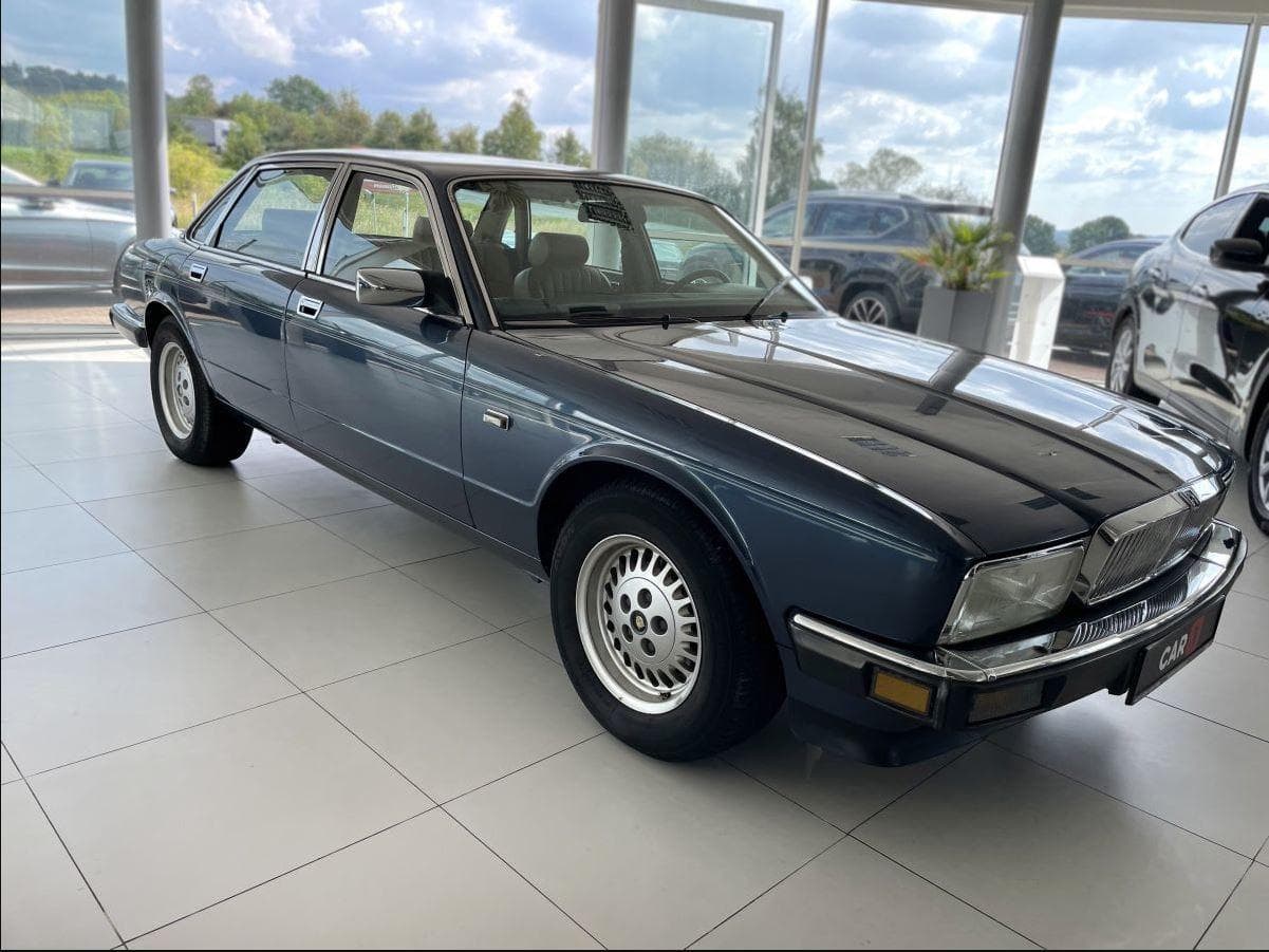 1988 Jaguar XJ - 4