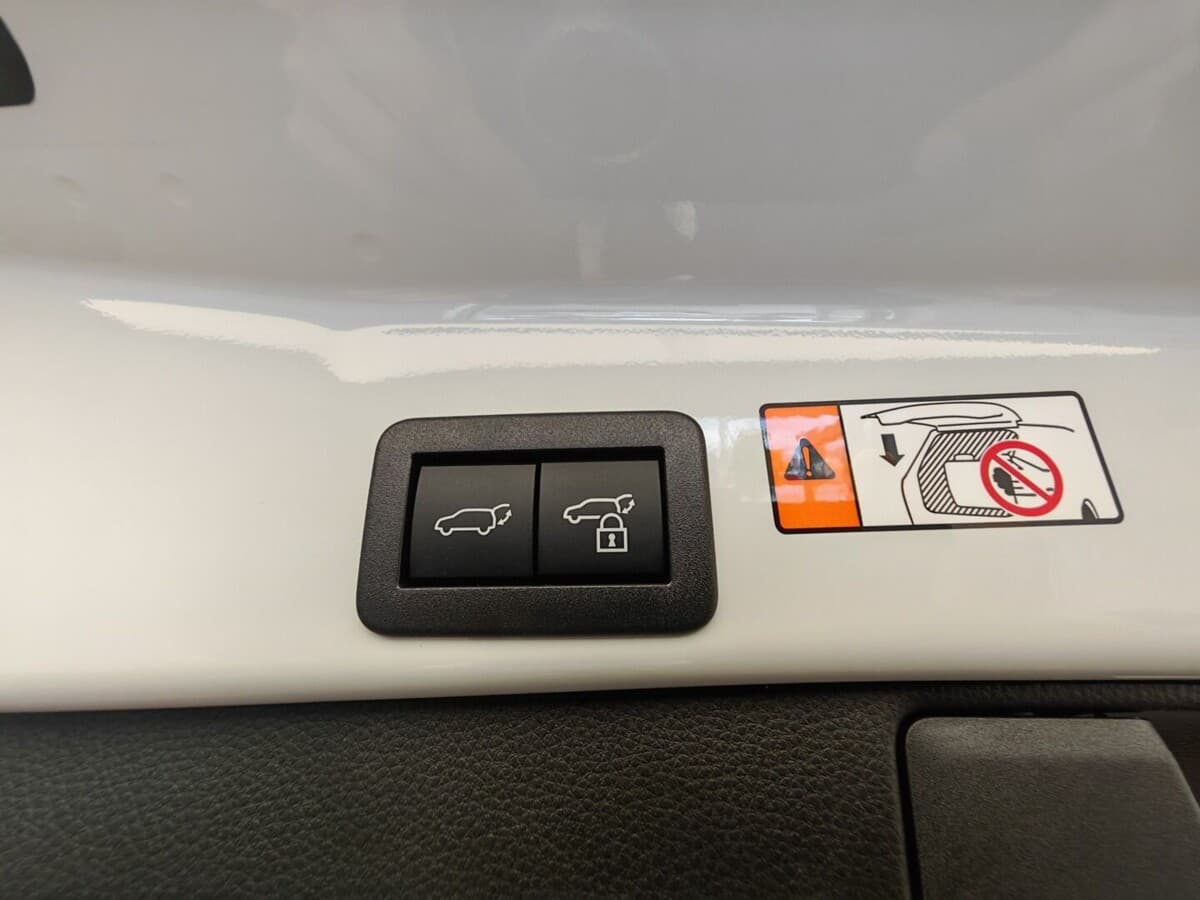 2026 Toyota RAV4 - 11