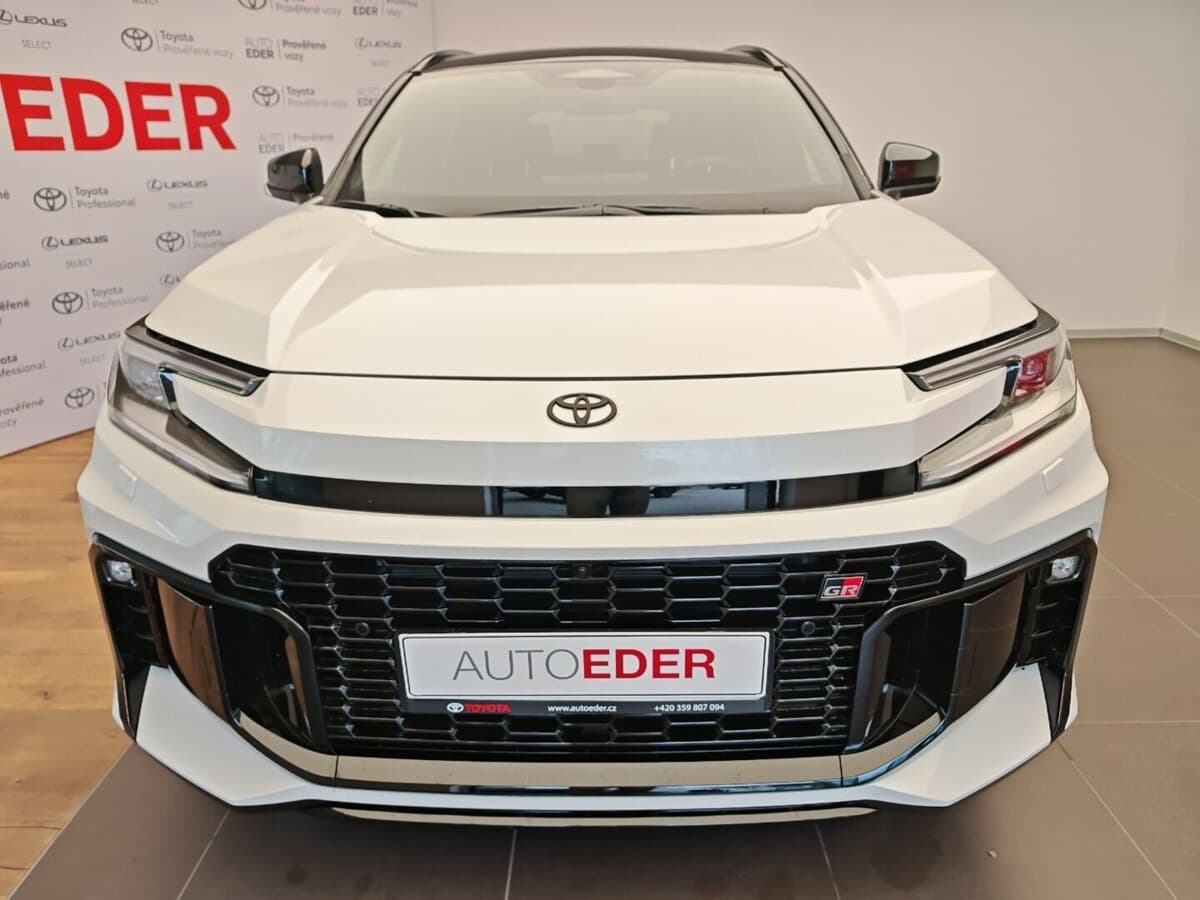 2026 Toyota RAV4 - 2