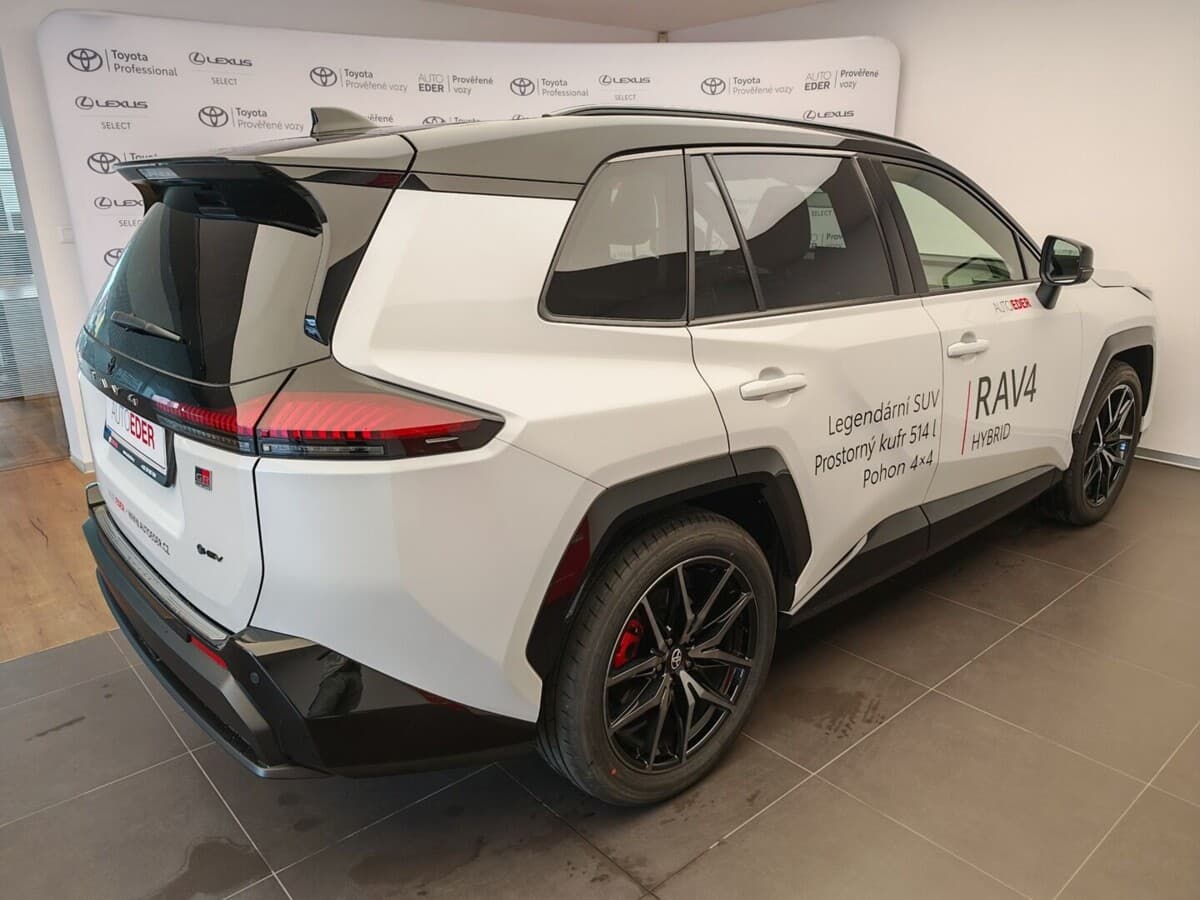 2026 Toyota RAV4 - 4