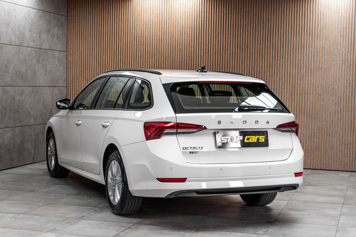2021 Škoda OCTAVIA - 4