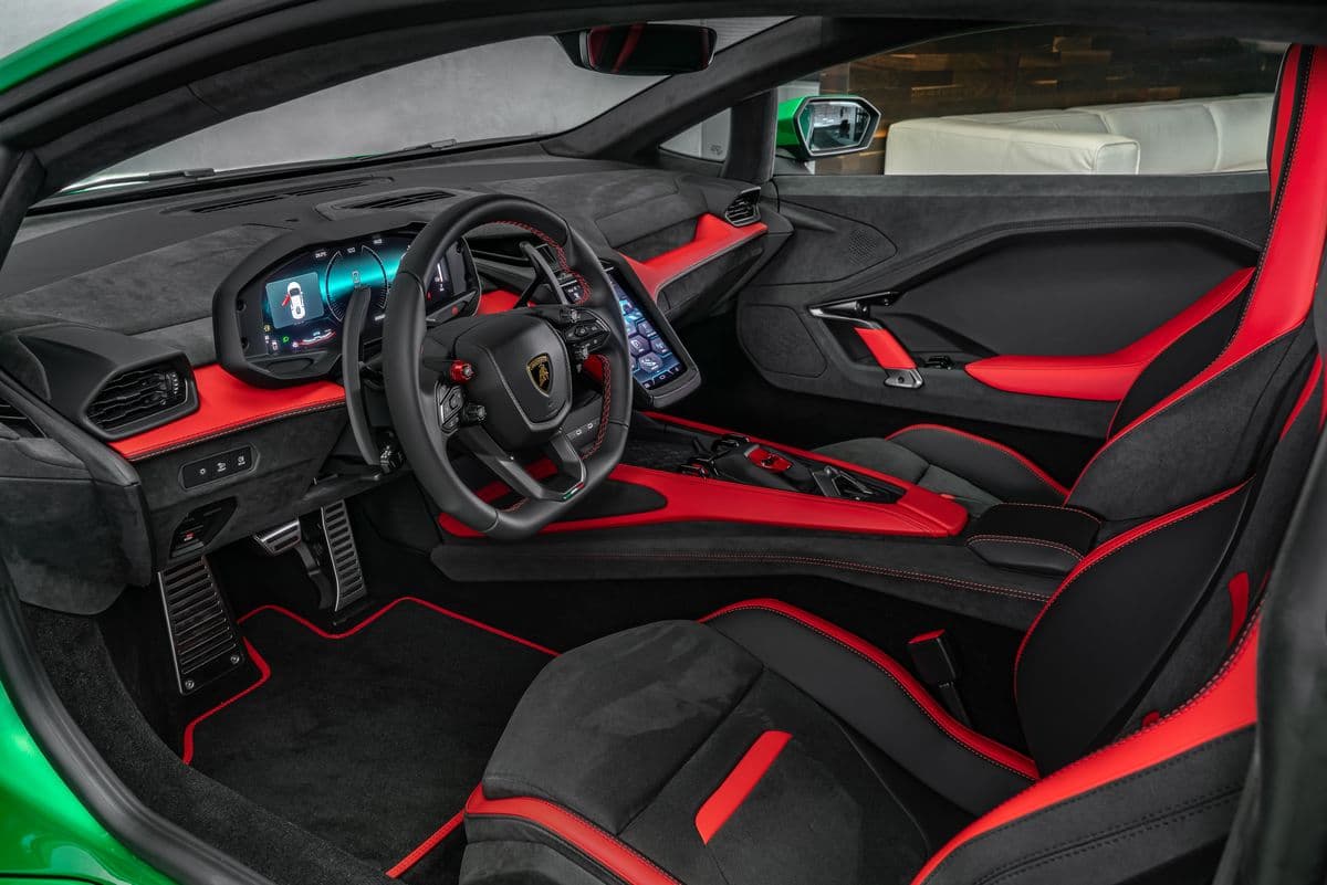 2026 Lamborghini OSTATNÍ - 17