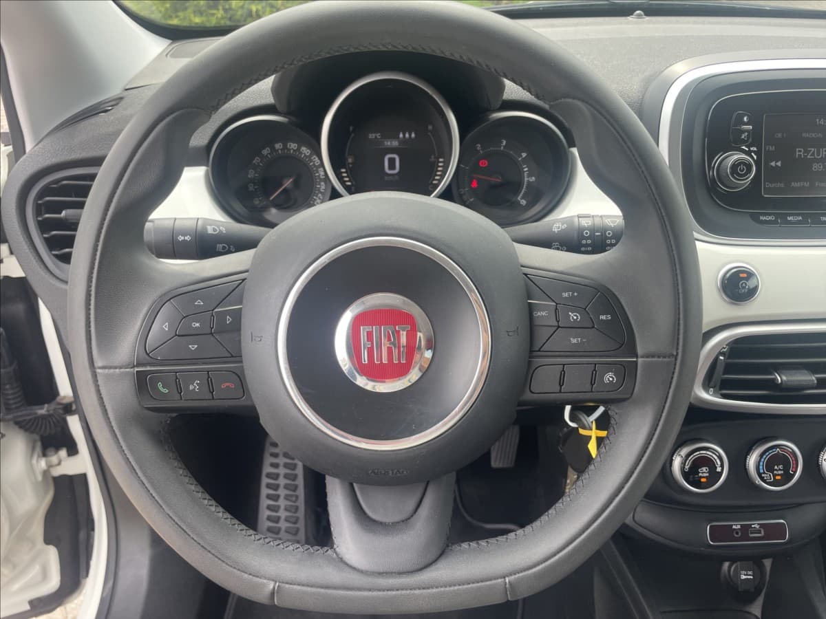 2015 Fiat 500X - 14