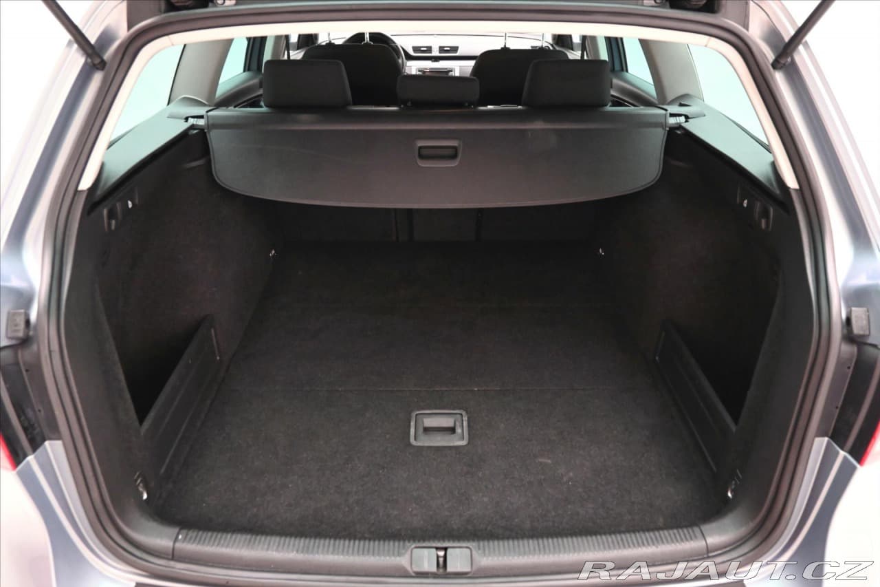 2013 Volkswagen PASSAT - 10
