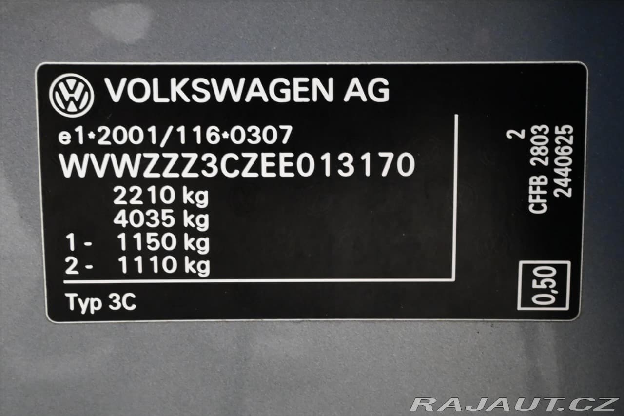 2013 Volkswagen PASSAT - 12