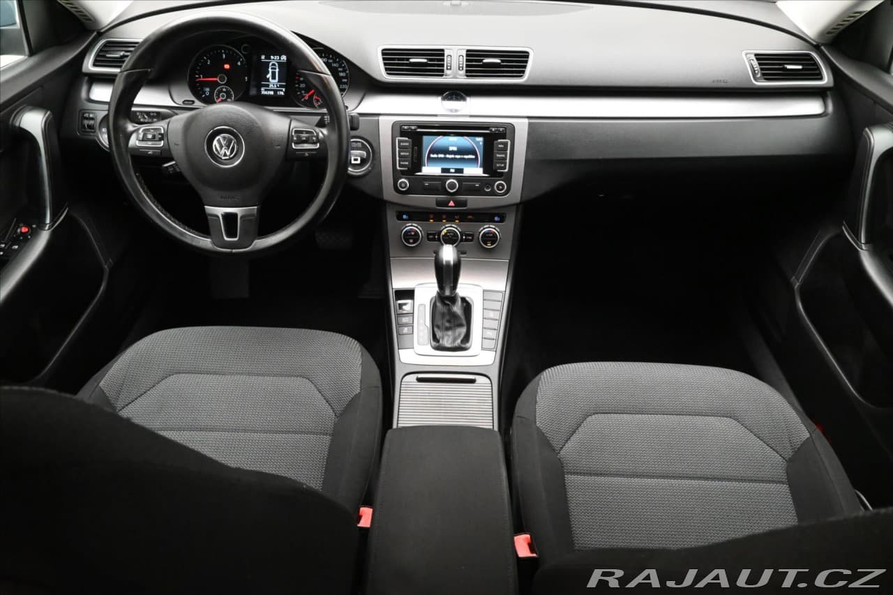 2013 Volkswagen PASSAT - 15
