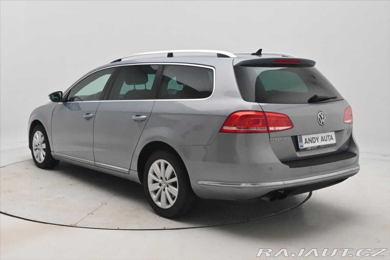 2013 Volkswagen PASSAT - 7
