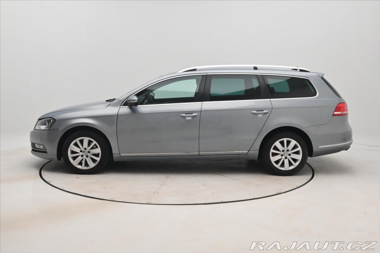 2013 Volkswagen PASSAT - 8