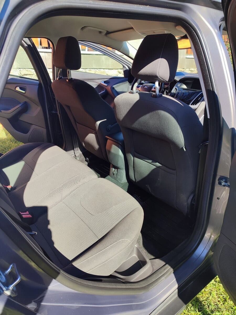 2012 Ford FOCUS - 17