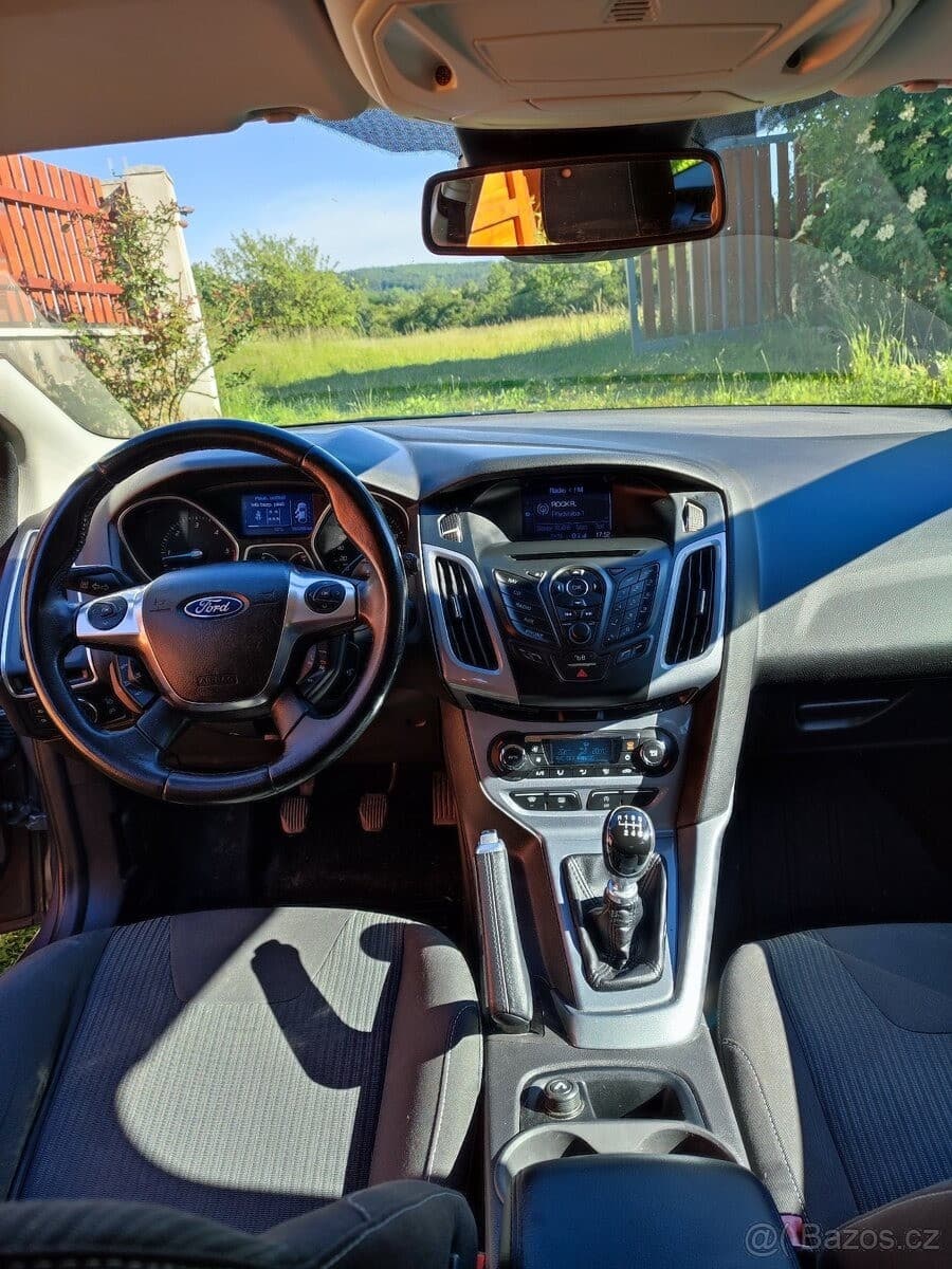 2012 Ford FOCUS - 19