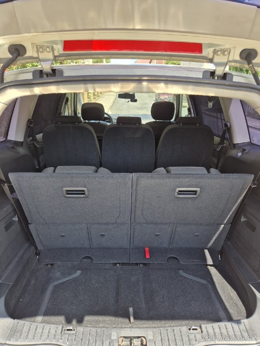 2009 Ford S-MAX - 18