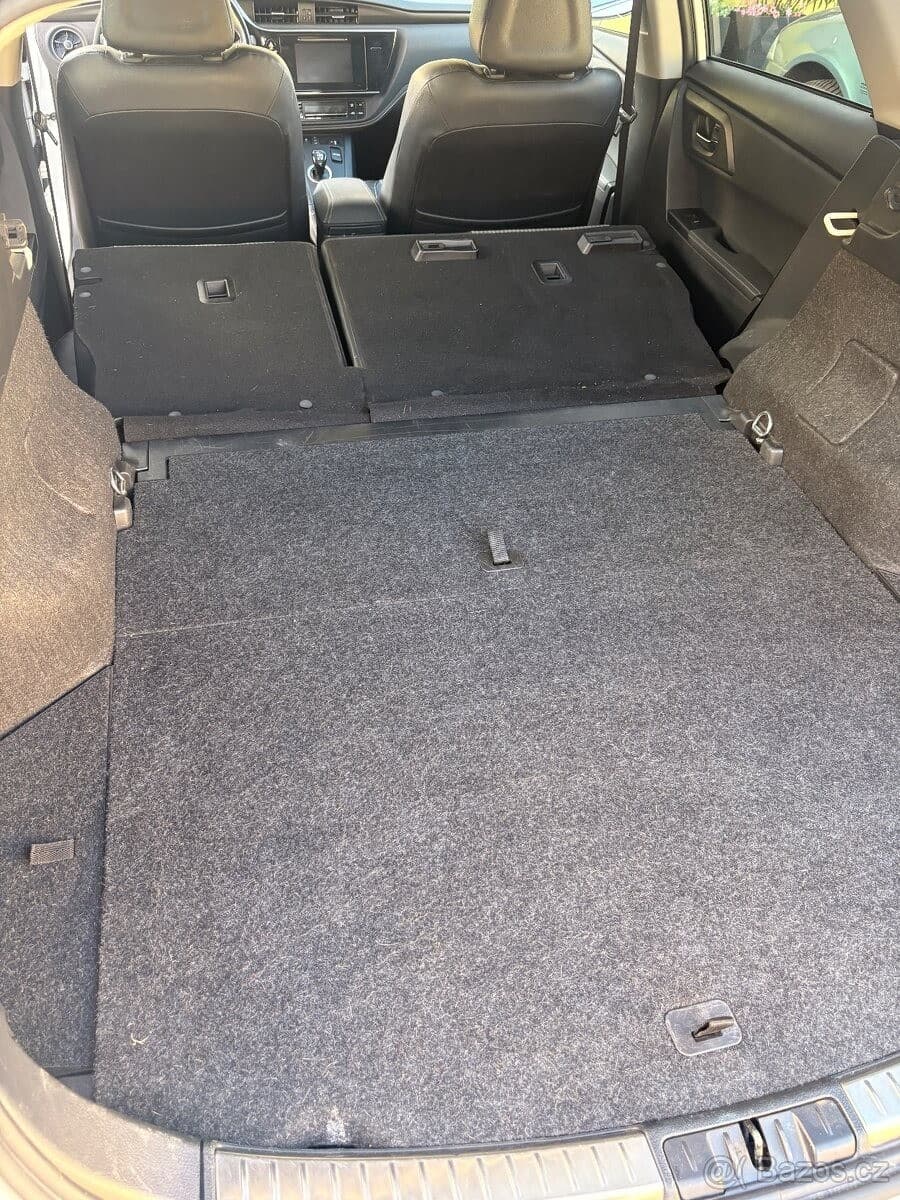 2017 Toyota AURIS - 14