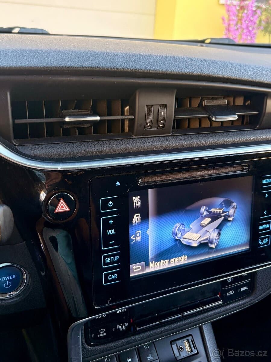 2017 Toyota AURIS - 4
