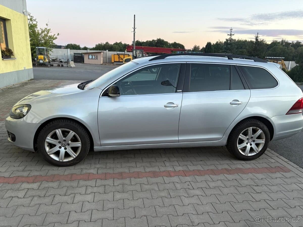 2011 Volkswagen GOLF - 3