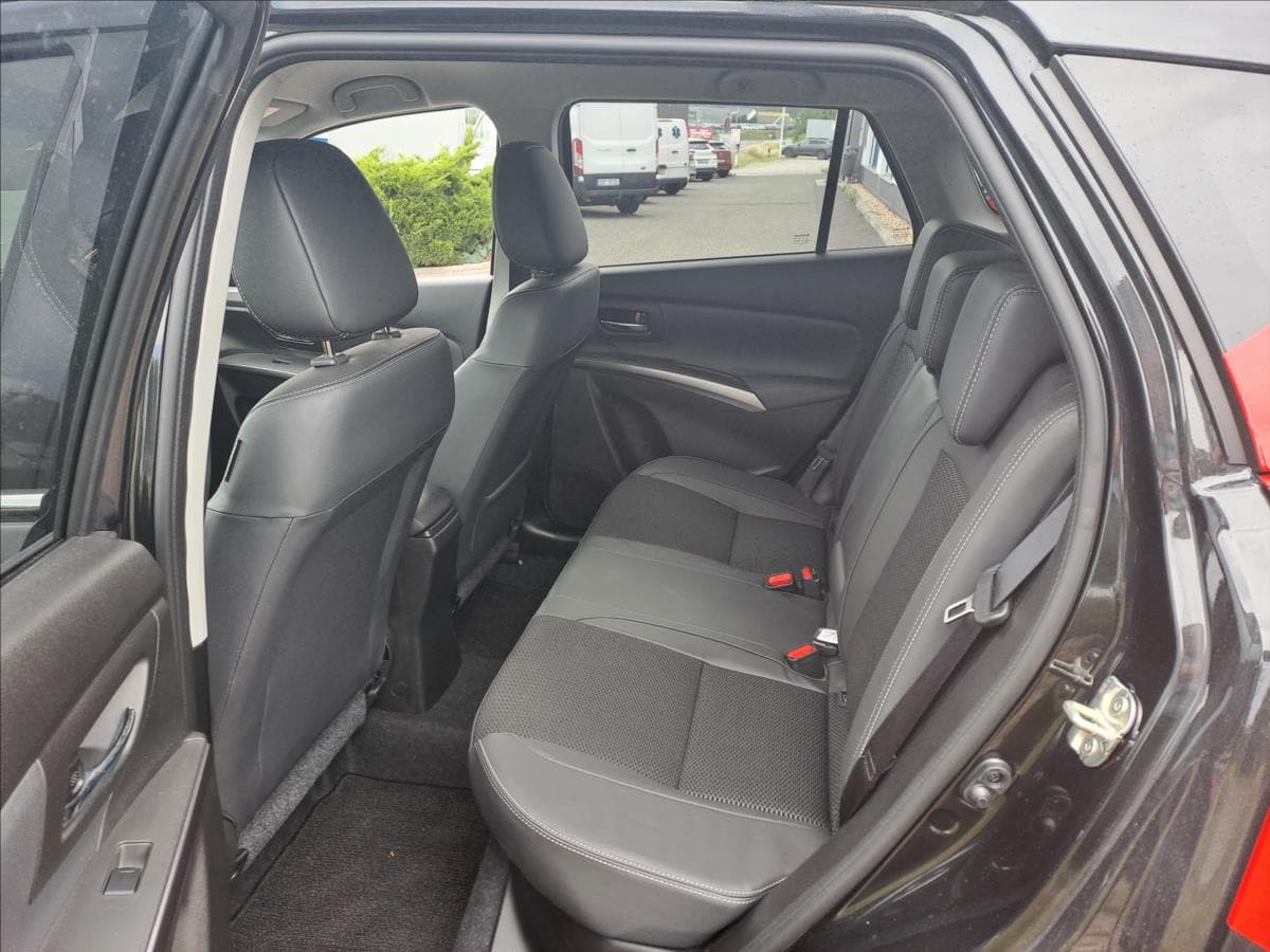 2026 Suzuki S-CROSS - 18