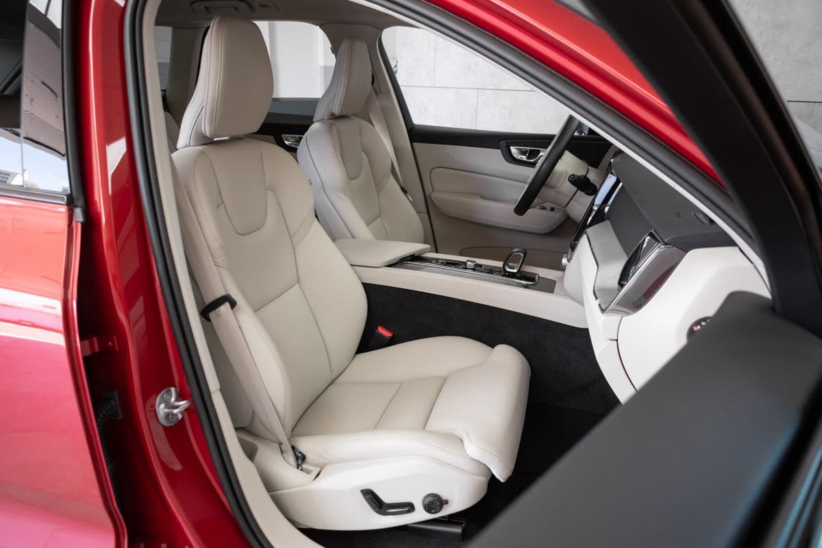 2023 Volvo XC60 - 11