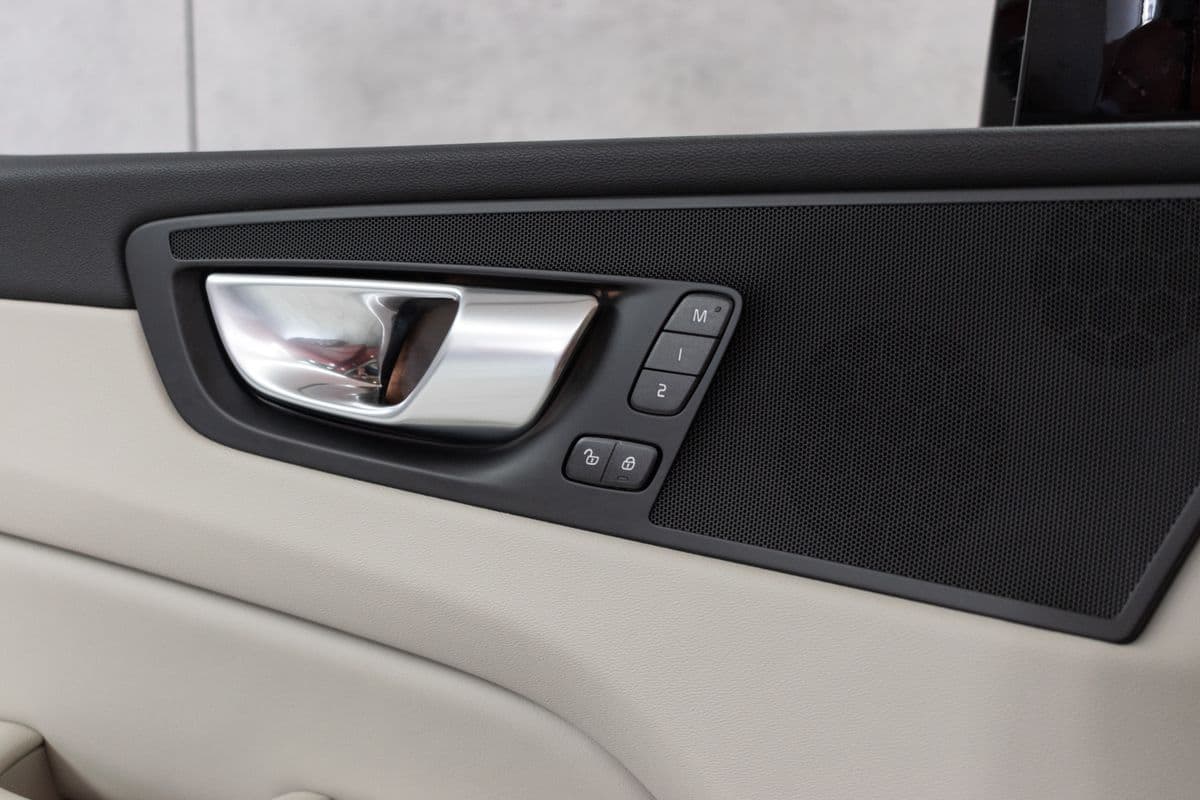2023 Volvo XC60 - 17