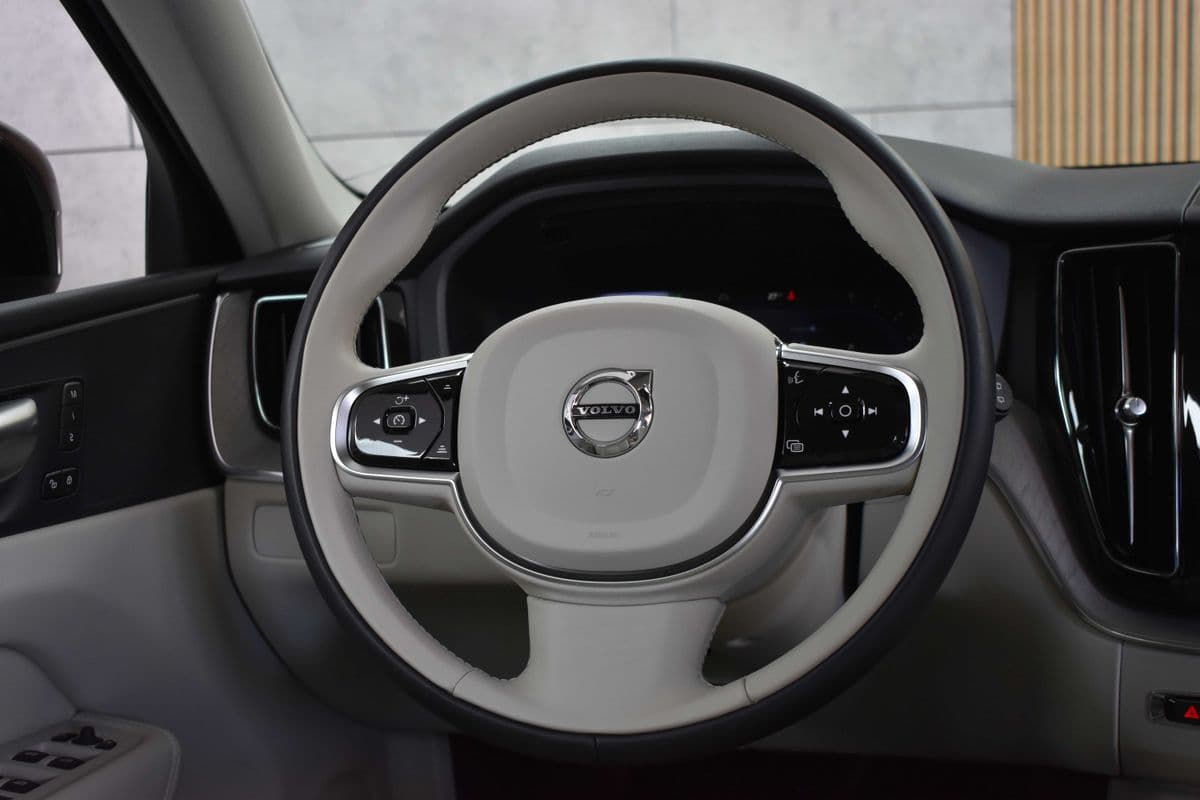 2023 Volvo XC60 - 19