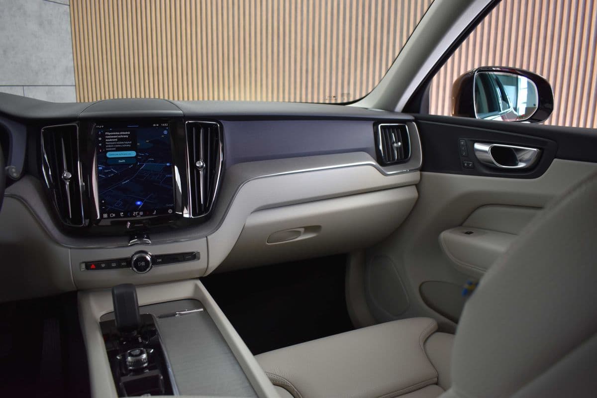 2023 Volvo XC60 - 9