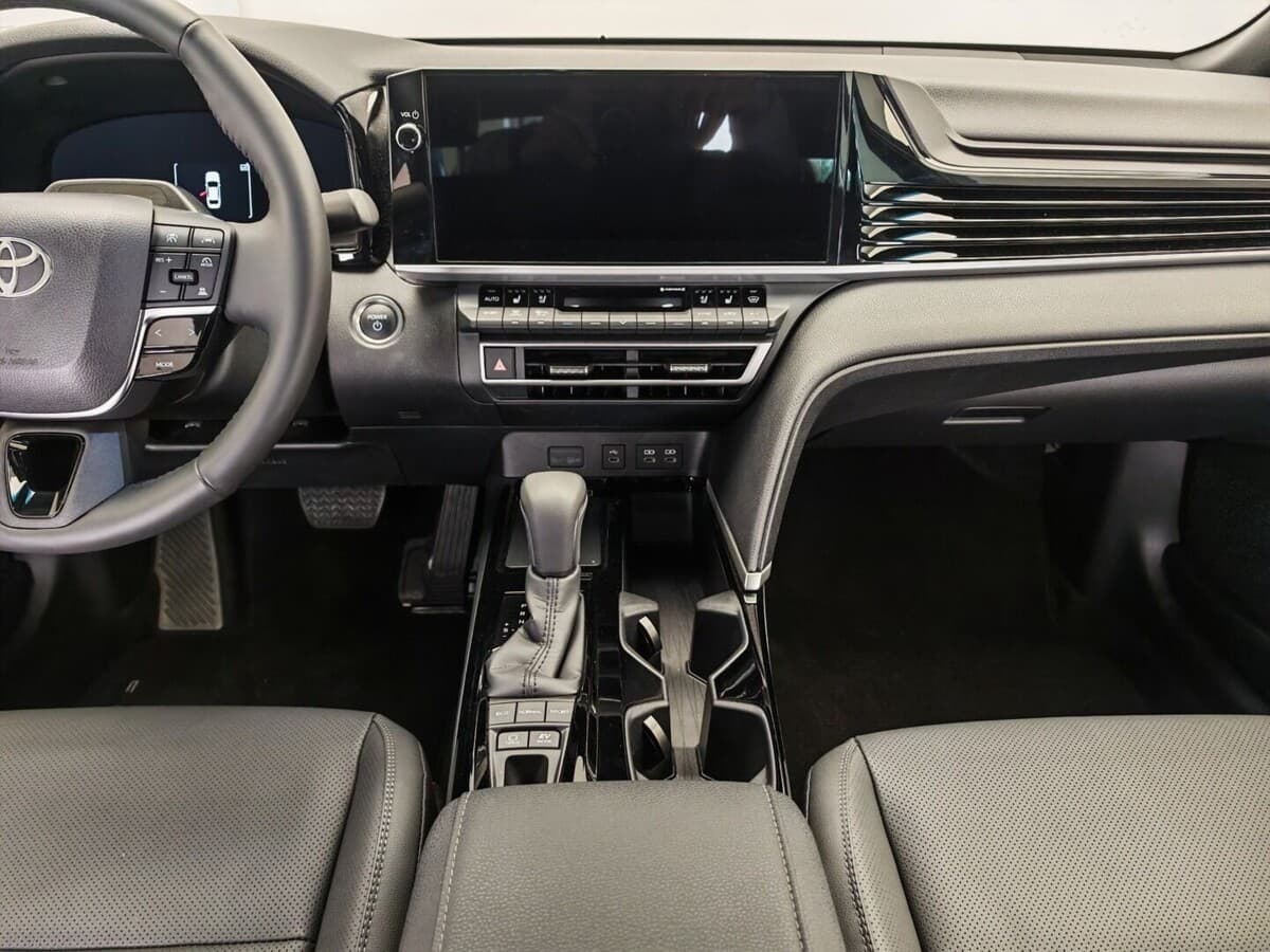 2026 Toyota CAMRY - 10