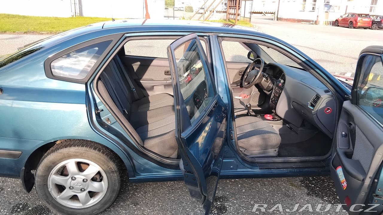 2003 Hyundai ELANTRA - 4