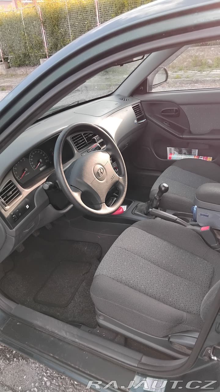 2003 Hyundai ELANTRA - 5