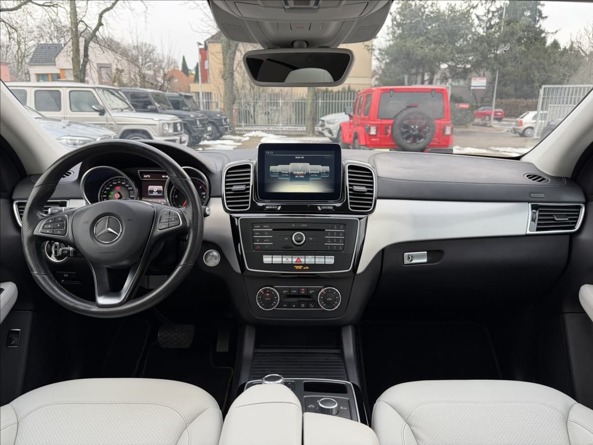 2017 Mercedes-Benz GLE - 11