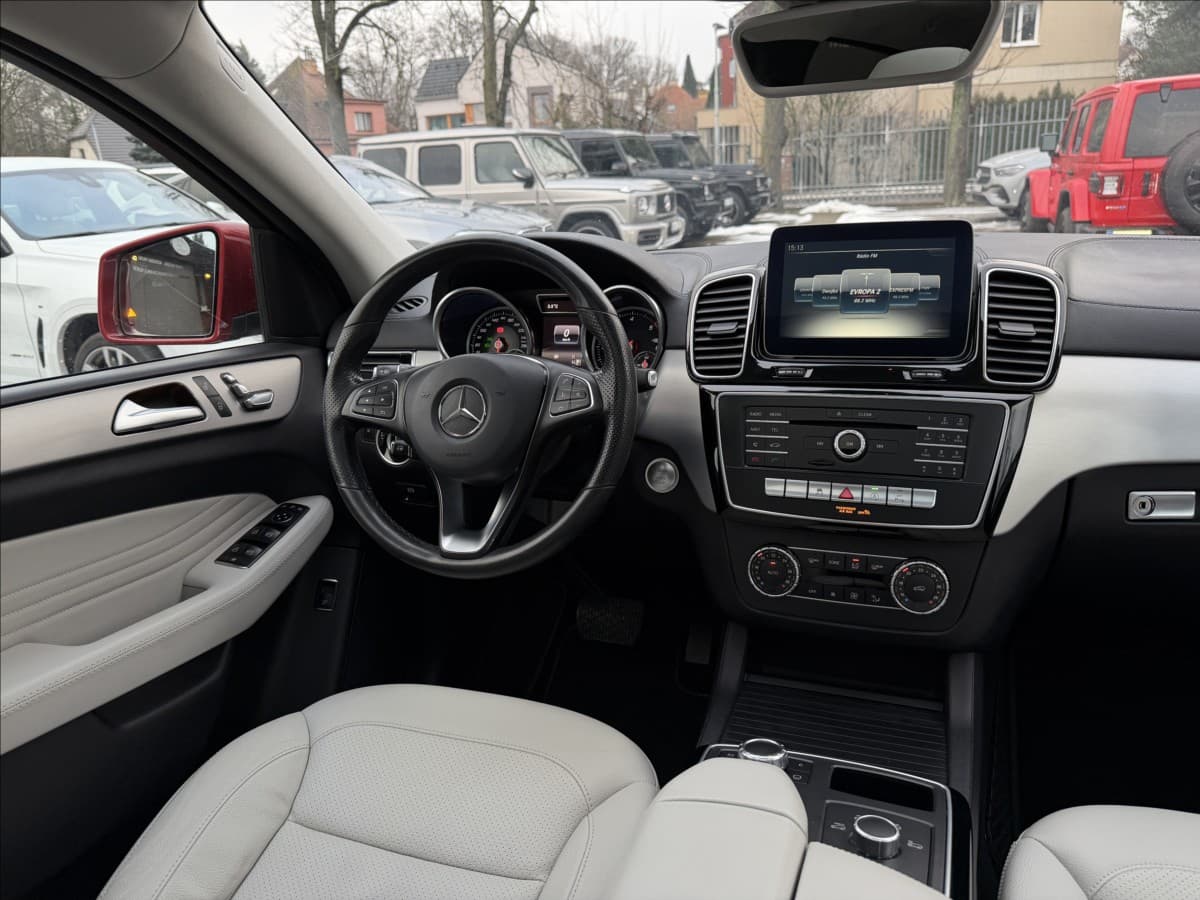 2017 Mercedes-Benz GLE - 12