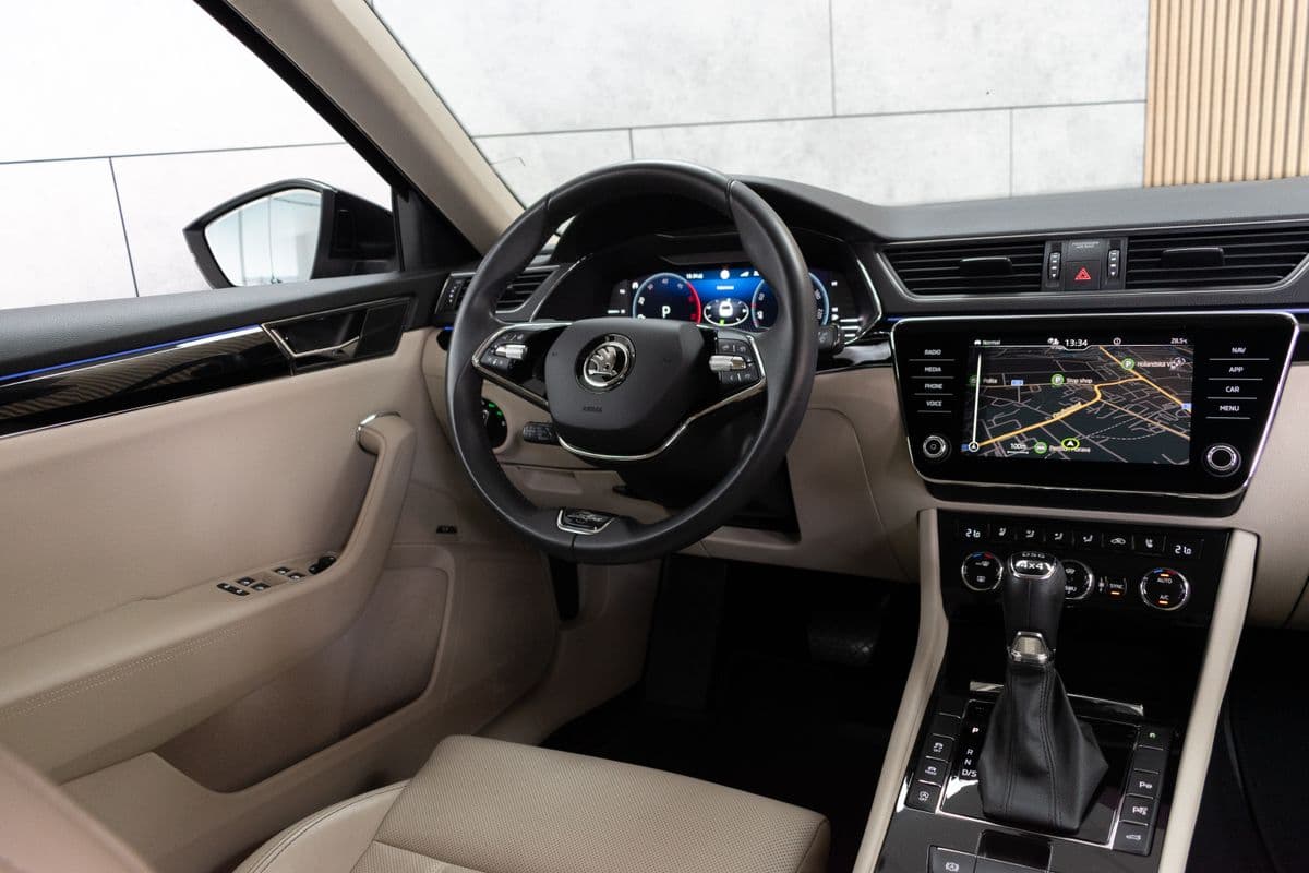 2022 Škoda SUPERB - 8