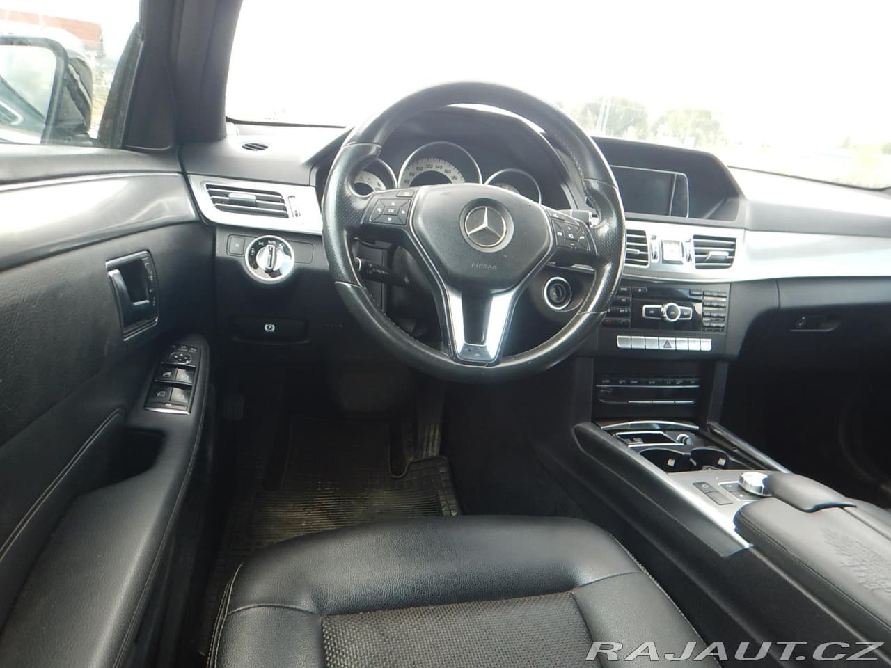 2014 Mercedes-Benz E-CLASS - 11