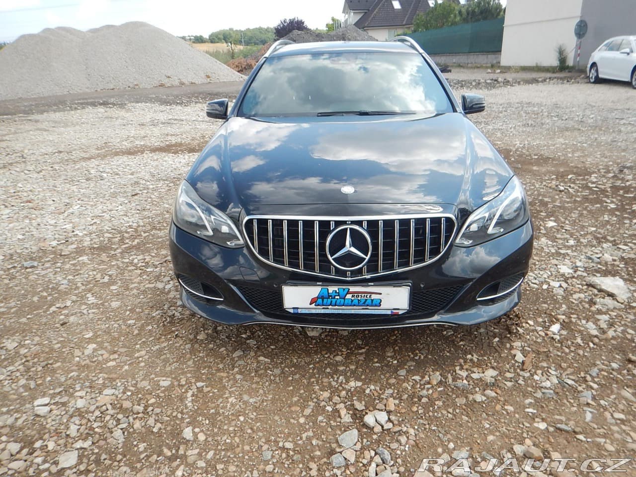 2014 Mercedes-Benz E-CLASS - 3