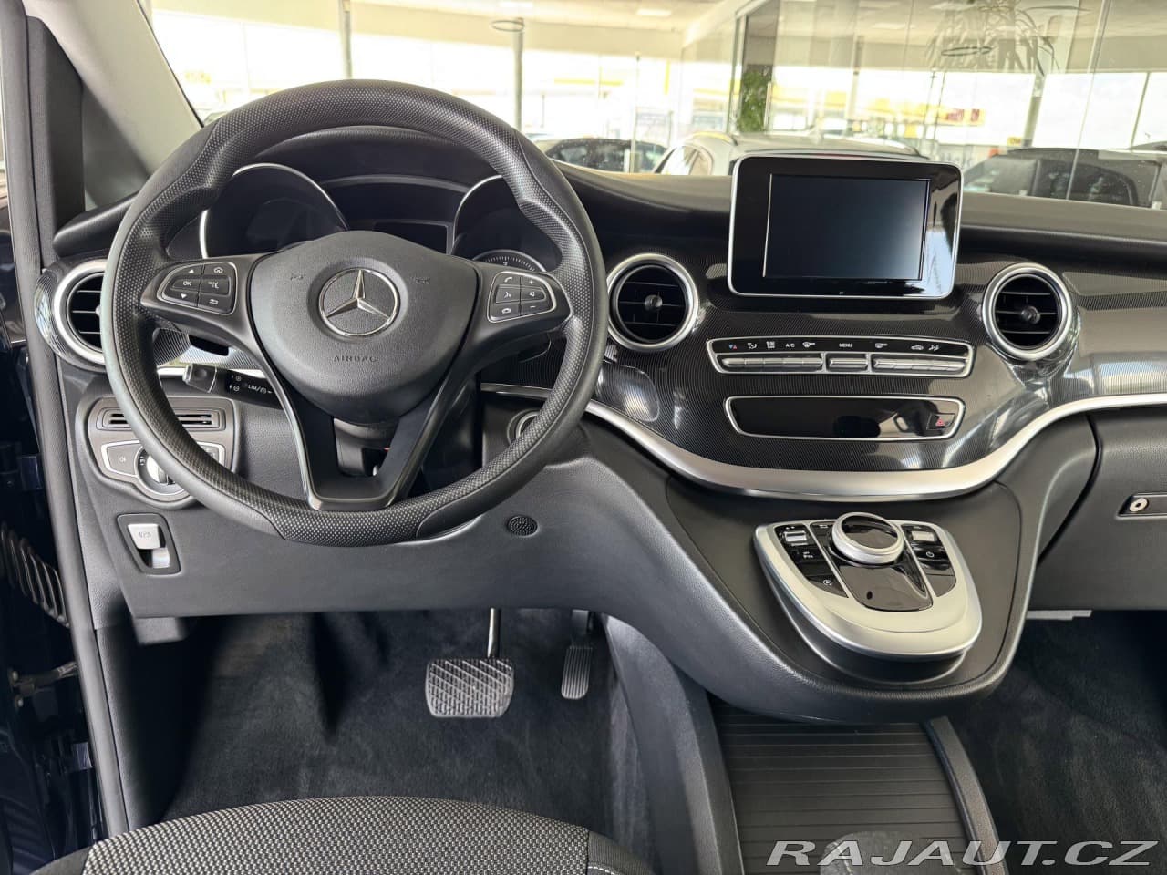 2019 Mercedes-Benz V-CLASS - 10