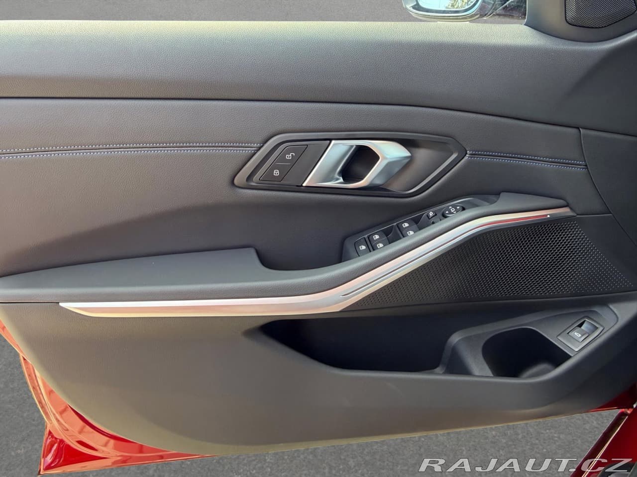 2025 BMW 3-SERIES - 12