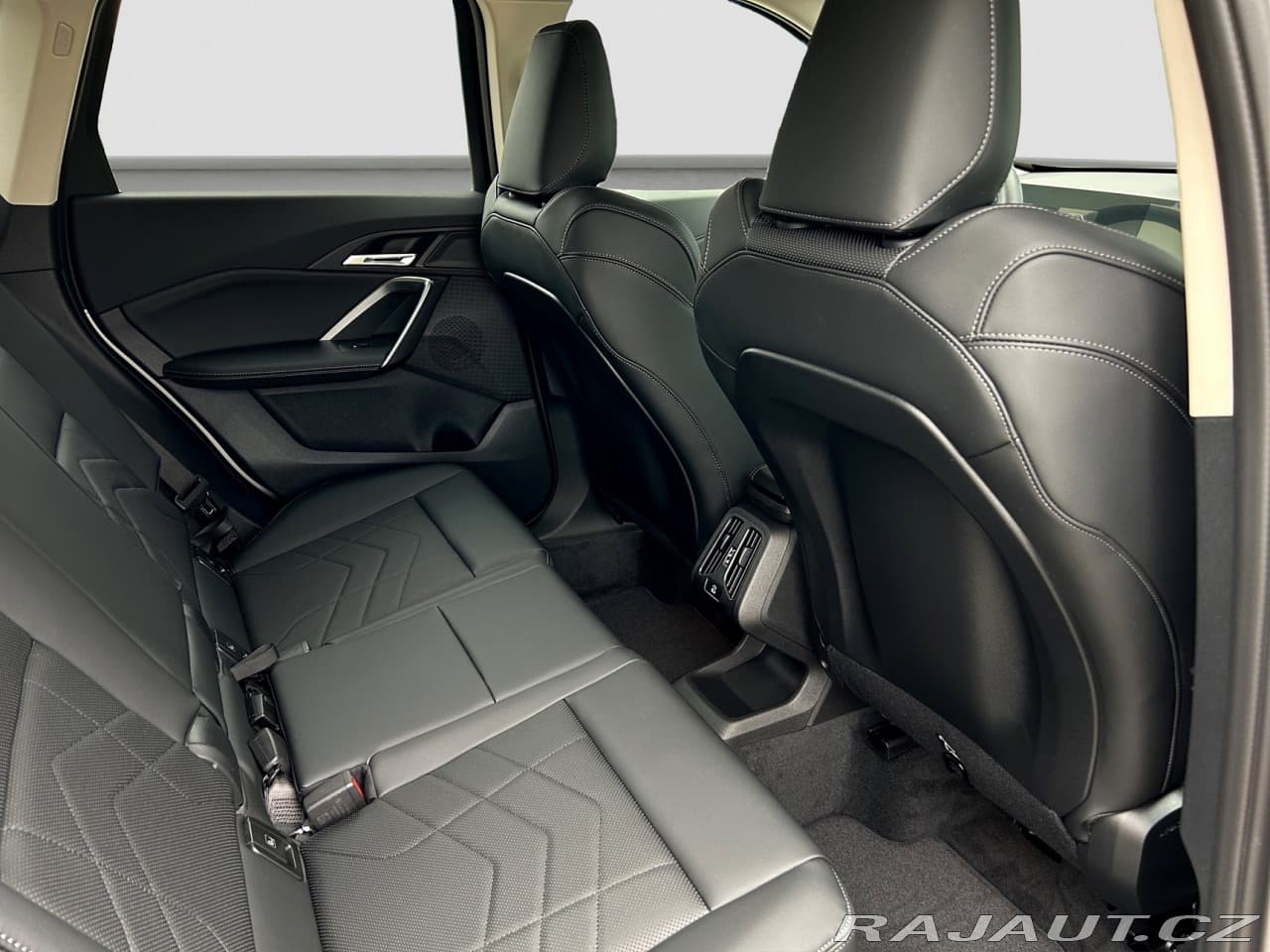 2026 BMW X1 - 14