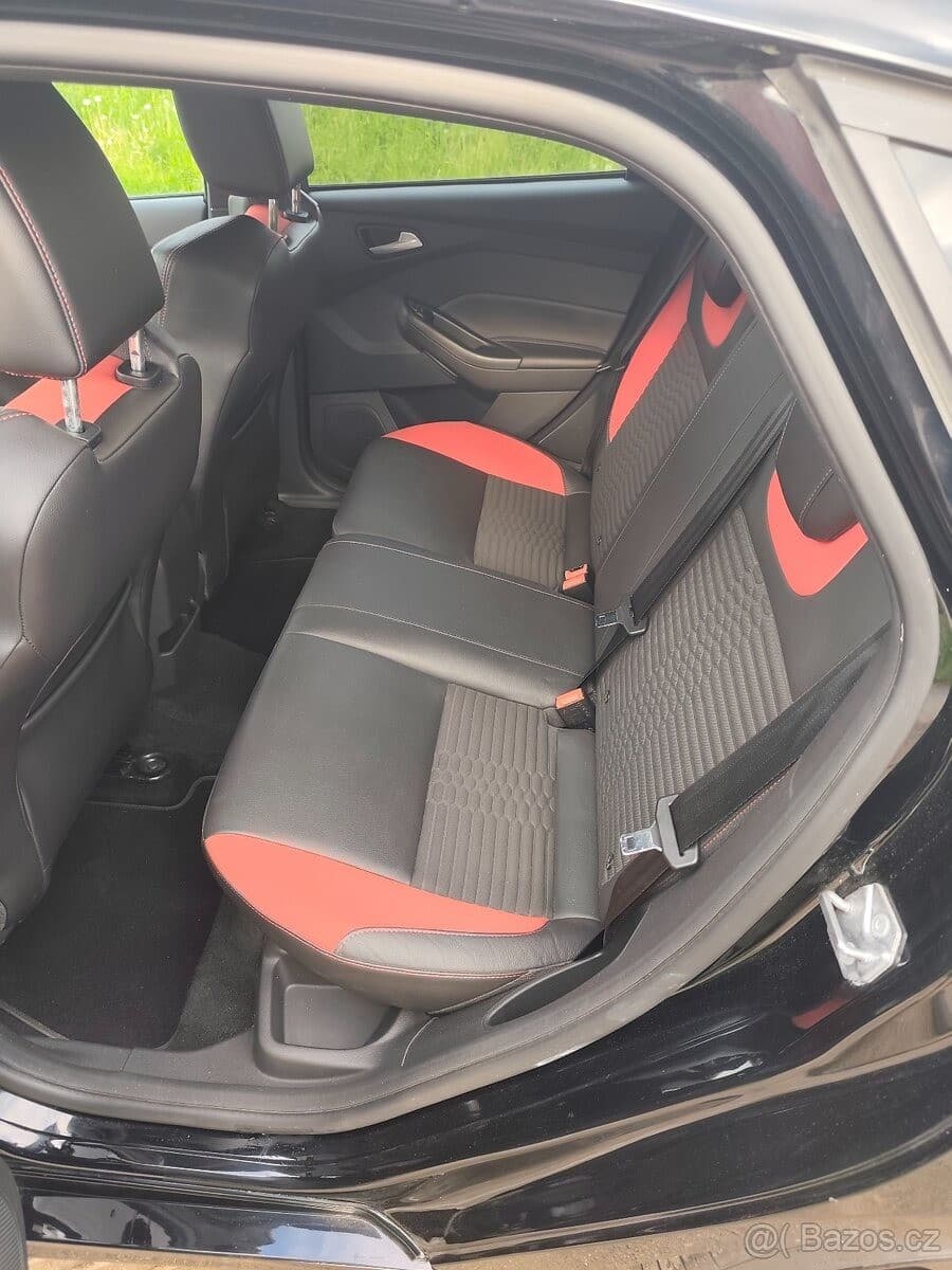 2018 Ford FOCUS - 10