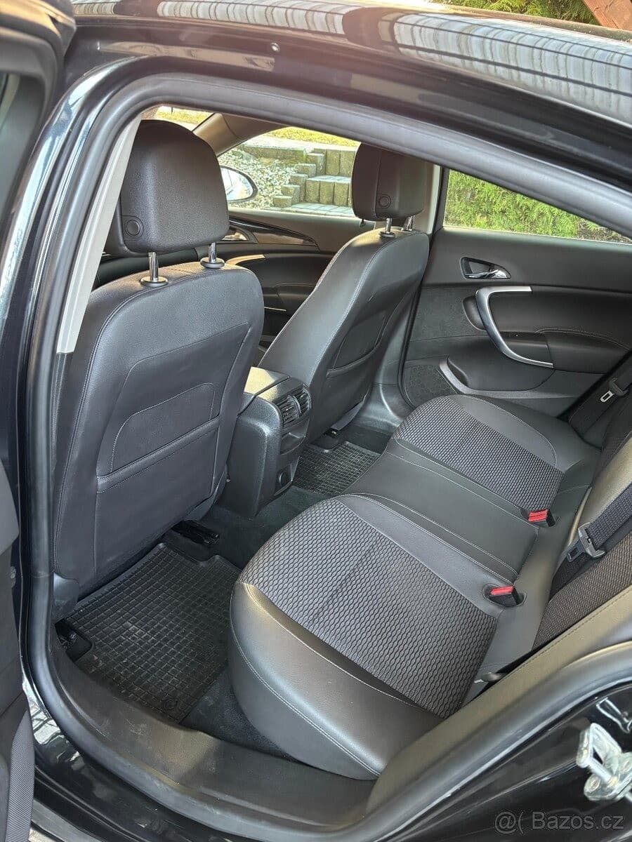 2016 Opel INSIGNIA - 11