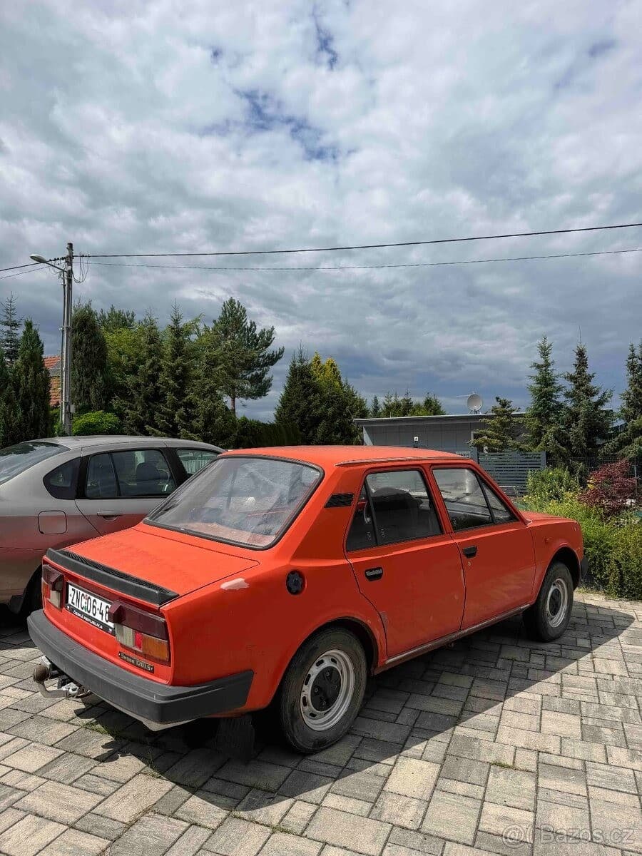 Škoda 120 - 8