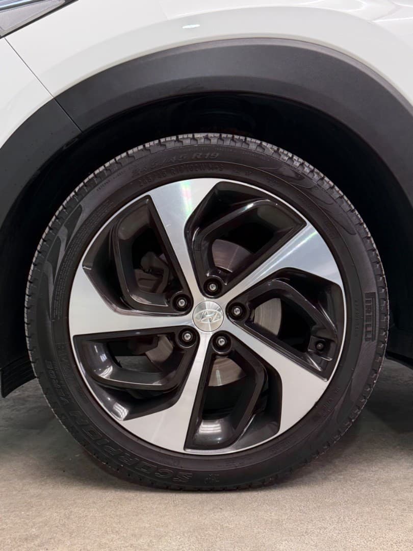 2017 Hyundai TUCSON - 8