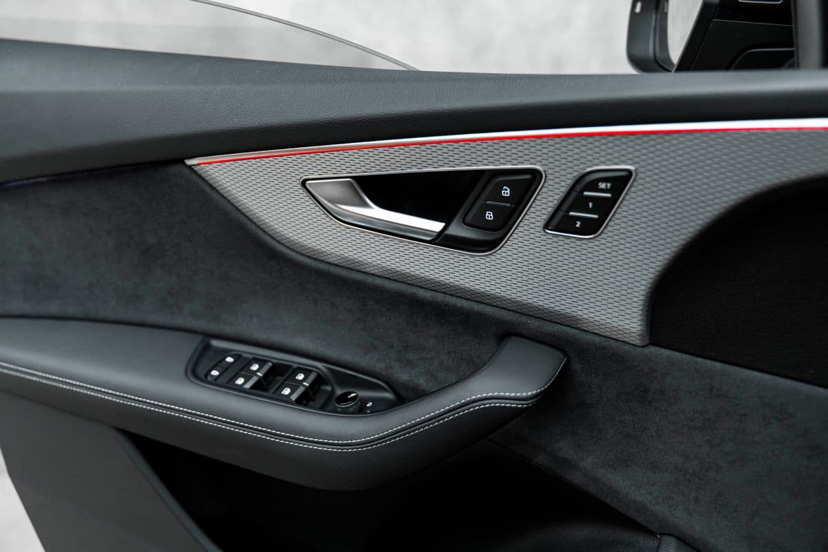 2024 Audi SQ8 - 16