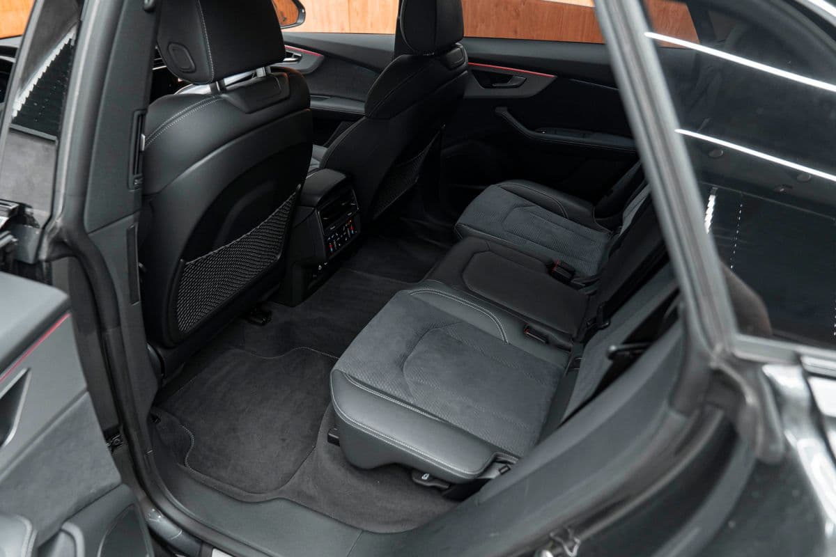2024 Audi SQ8 - 17