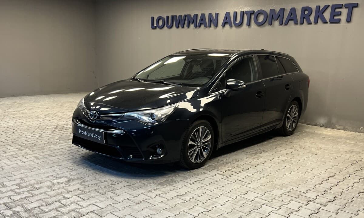 2016 Toyota AVENSIS